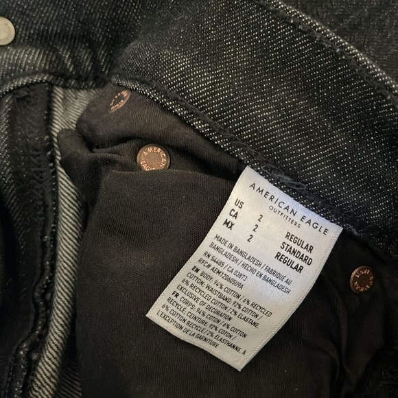 American Eagle 90s boyfriend black denim jeans size 2 - Picture 4 of 10